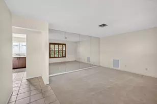 9820 Jonquil Cir N, Palm Beach Gardens, FL 33410 - Photo 13