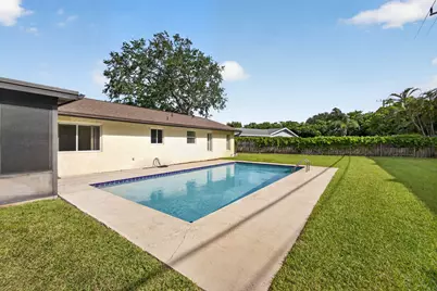 9820 Jonquil Circle N, Palm Beach Gardens, FL 33410 - Photo 39