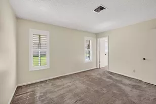 9820 Jonquil Cir N, Palm Beach Gardens, FL 33410 - Photo 29