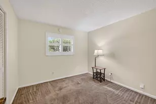 9820 Jonquil Cir N, Palm Beach Gardens, FL 33410 - Photo 19