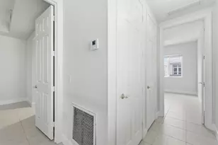 1813 Coral Heights Ln, Oakland Park, FL 33308 - Photo 19