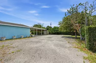 683 Mercury St, West Palm Beach, FL 33406 - Photo 47