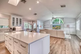 185 Thornton Dr, Palm Beach Gardens, FL 33418 - Photo 15