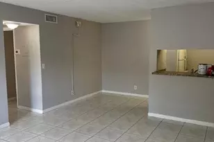 1004 Twin Lakes Dr, Coral Springs, FL 33071 - Photo 3