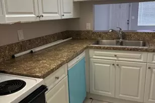 1004 Twin Lakes Dr, Coral Springs, FL 33071 - Photo 21