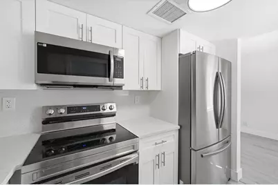622 SW 7th Avenue, Fort Lauderdale, FL 33315 - Photo 13