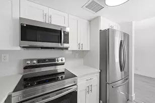 622 SW 7th Ave, Fort Lauderdale, FL 33315 - Photo 13