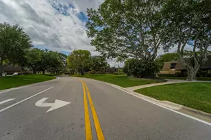 317 3rd Ct, Palm Beach Gardens, FL 33410 - Photo 25