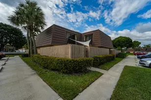 317 3rd Ct, Palm Beach Gardens, FL 33410 - Photo 23