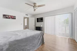 317 3rd Ct, Palm Beach Gardens, FL 33410 - Photo 9