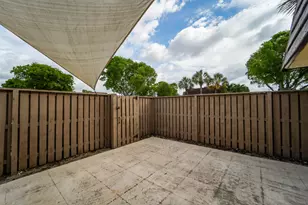 317 3rd Ct, Palm Beach Gardens, FL 33410 - Photo 21