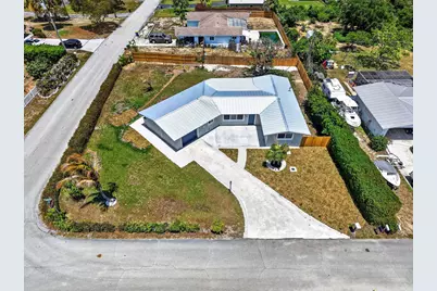 9361 SE Duncan Street, Hobe Sound, FL 33455 - Photo 1