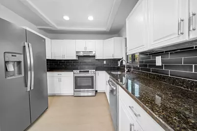 7708 SW 9th Street, North Lauderdale, FL 33068 - Photo 9