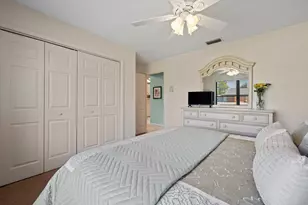 657 Juniper Pl, Wellington, FL 33414 - Photo 17