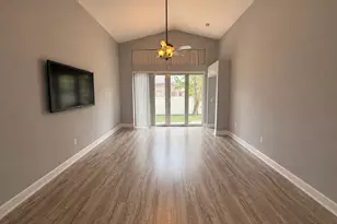 10372 Old Winston Ct, Lake Worth, FL 33449 - Photo 7