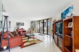 5070 N Ocean Dr, Singer Island, FL 33404 - Photo 5