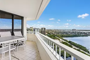 5070 N Ocean Dr, Singer Island, FL 33404 - Photo 15