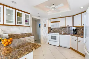 5070 N Ocean Dr, Singer Island, FL 33404 - Photo 9