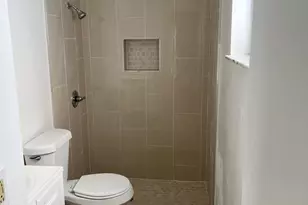 11421 NW 39th Pl, Sunrise, FL 33323 - Photo 5