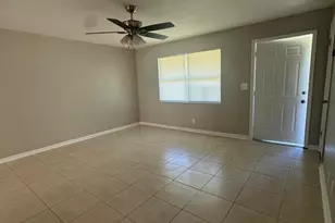 8817 Dania Dr, Palm Beach Gardens, FL 33410 - Photo 13