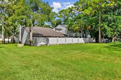 12875 Spinnaker Lane, Wellington, FL 33414 - Photo 19