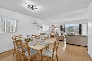 13700 SW 11th St, Pembroke Pines, FL 33027 - Photo 15
