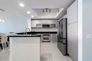 2650 Lake Shore Dr, Riviera Beach, FL 33404 - Photo 11