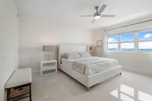 2650 Lake Shore Dr, Riviera Beach, FL 33404 - Photo 13