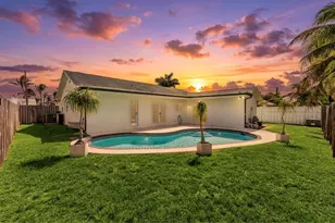 11831 NW 38th Pl, Sunrise, FL 33323 - Photo 3