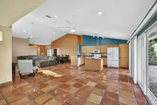 1404 Mahogany Pl, Palm Beach Gardens, FL 33418 - Photo 17