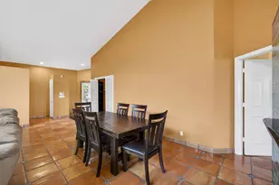 1404 Mahogany Pl, Palm Beach Gardens, FL 33418 - Photo 9