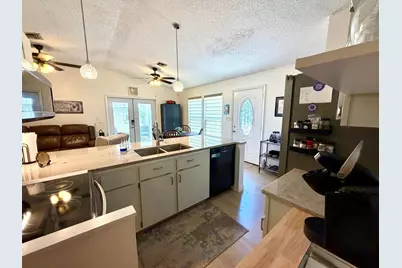 2326 SW 15th St Street SW, Vero Beach, FL 32962 - Photo 11