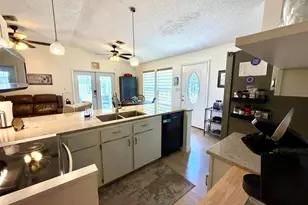 2326 SW 15th St Street SW, Vero Beach, FL 32962 - Photo 11