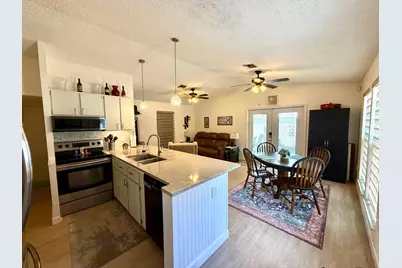 2326 SW 15th St Street SW, Vero Beach, FL 32962 - Photo 9