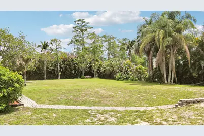 16296 81st Lane N, The Acreage, FL 33470 - Photo 9