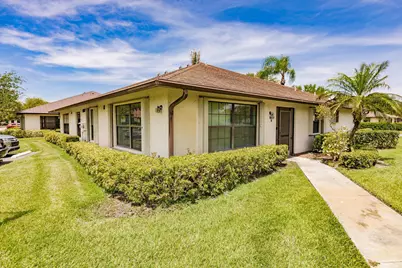 1607 Laurel Leaf Lane #B, Fort Pierce, FL 34950 - Photo 1