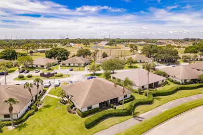1607 Laurel Leaf Lane #B, Fort Pierce, FL 34950 - Photo 13