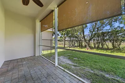 1275 Rosegate Boulevard, Riviera Beach, FL 33404 - Photo 37