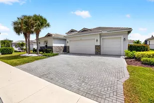 9682 Captiva Cir, Boynton Beach, FL 33437 - Photo 71