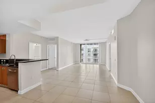 410 Evernia St, West Palm Beach, FL 33401 - Photo 3