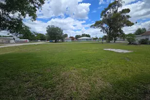 408 NW 10th Ave, Okeechobee, FL 34974 - Photo 13