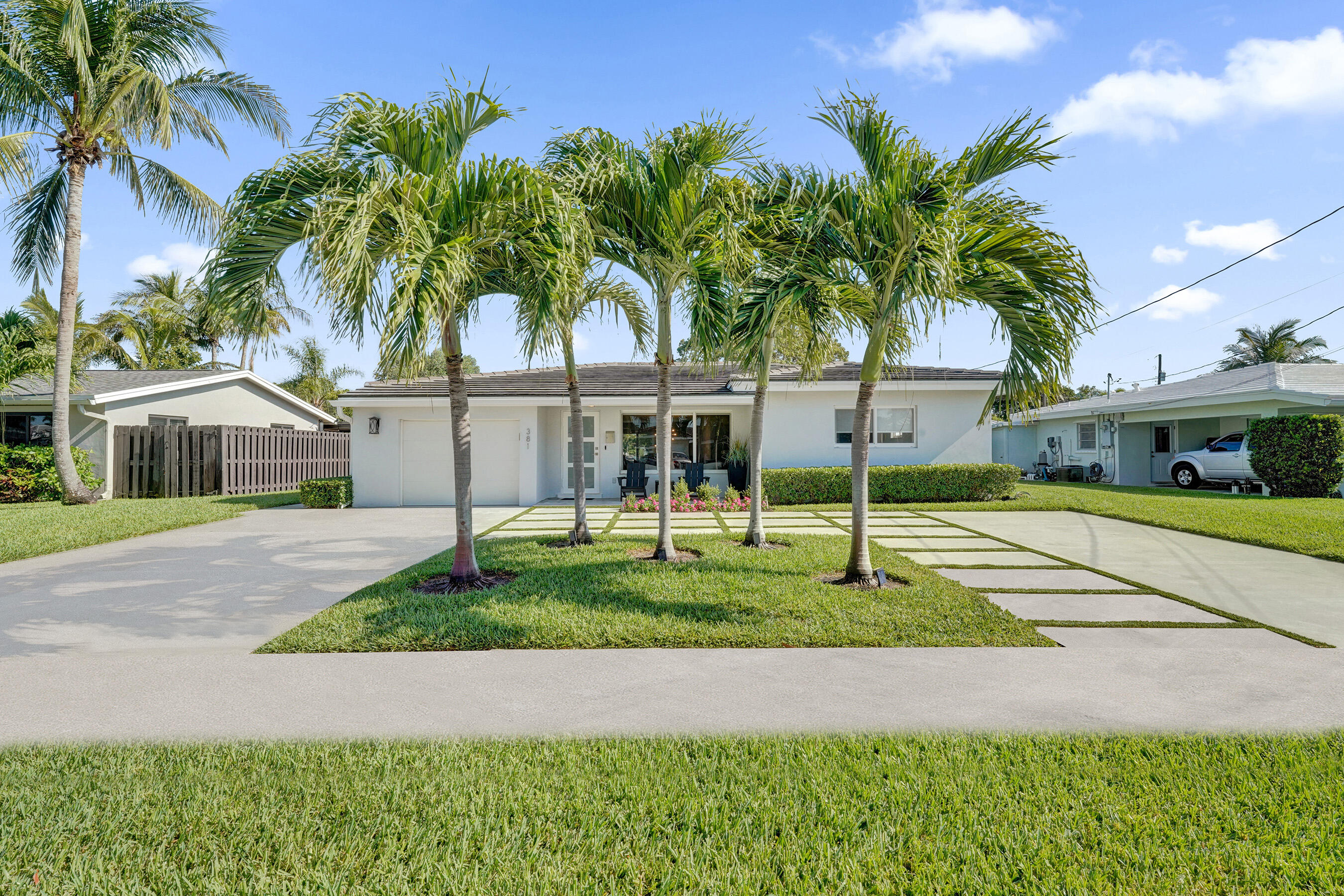 381 SE 3rd St - 381 SE 3rd St, Pompano Beach, FL 33060 Luxury Property | Jose Angel Pina