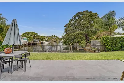 381 SE 3rd Street, Pompano Beach, FL 33060 - Photo 35