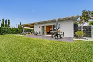 381 SE 3rd St, Pompano Beach, FL 33060 - Photo 37