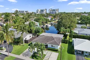 381 SE 3rd St, Pompano Beach, FL 33060 - Photo 1
