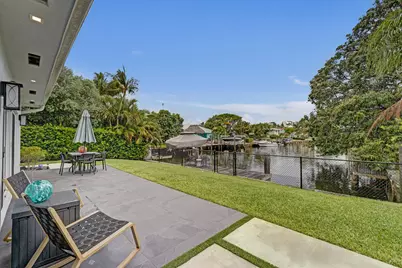 381 SE 3rd Street, Pompano Beach, FL 33060 - Photo 21