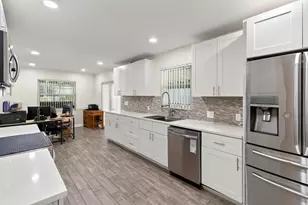6271 Hope St, Hollywood, FL 33024 - Photo 9