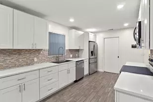 6271 Hope St, Hollywood, FL 33024 - Photo 11