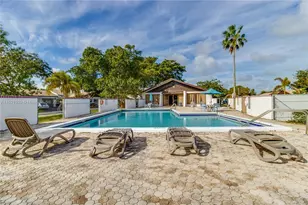 6343 W Pinehurst Cir W, Tamarac, FL 33321 - Photo 13