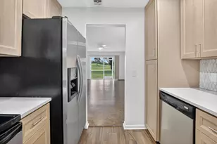 2491 SW 82nd Ave, Davie, FL 33324 - Photo 7